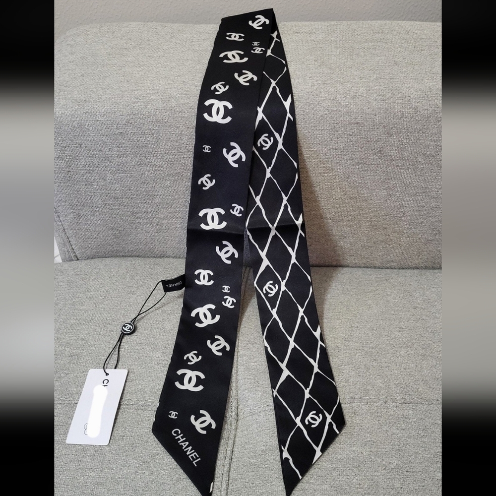 *SALE* NWT Skinny Scarf Twilly - Picture 2 of 2